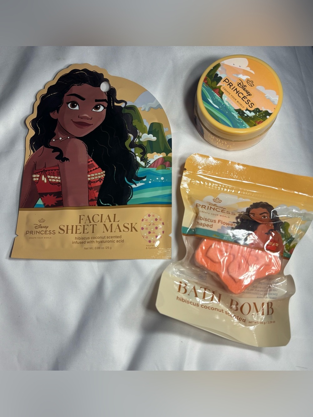 3 New Moana Hibiscus Coconut Facial Sheet Mask & Bath Bomb Set - Yellow/Coral